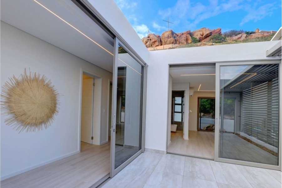 4 Bedroom Property for Sale in Mossel Bay Central Western Cape